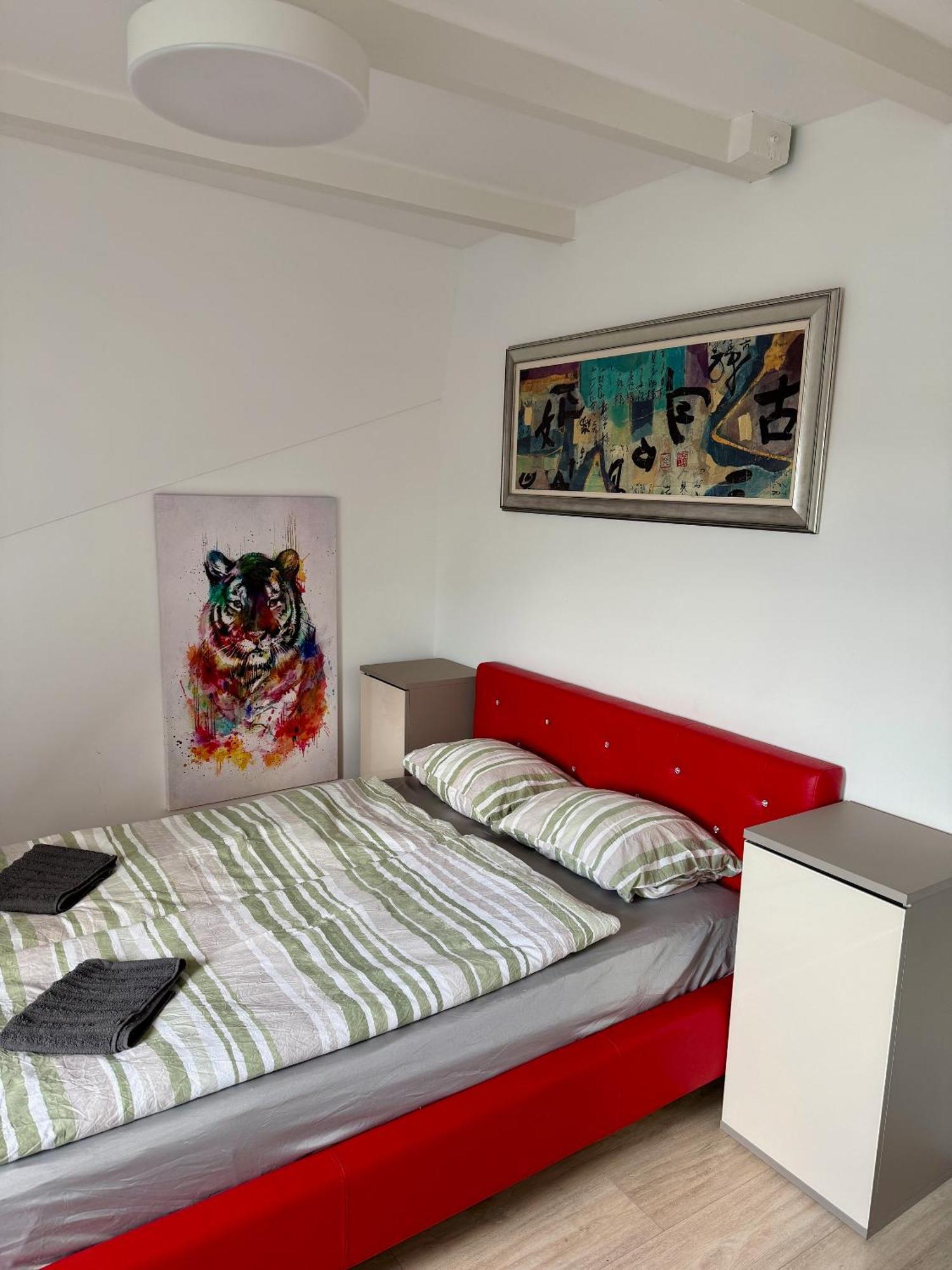 R77 Apartment Downtown - Penthouse Budapesta Exterior foto